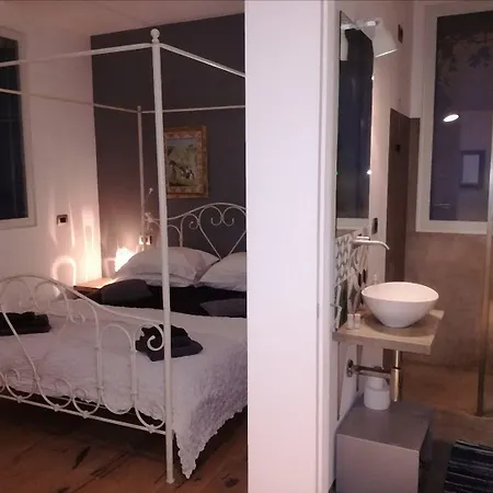 فندق مبيت وإفطار Via Dei Dori *